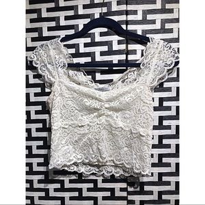 Cap Sleeve Scalloped Lace Crop Top